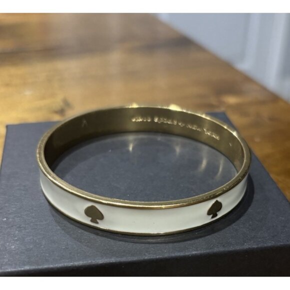 Kate Spade - Off White and Gold Enamel Bangle Bracelet - Gold Spade Beautiful - Picture 1 of 4